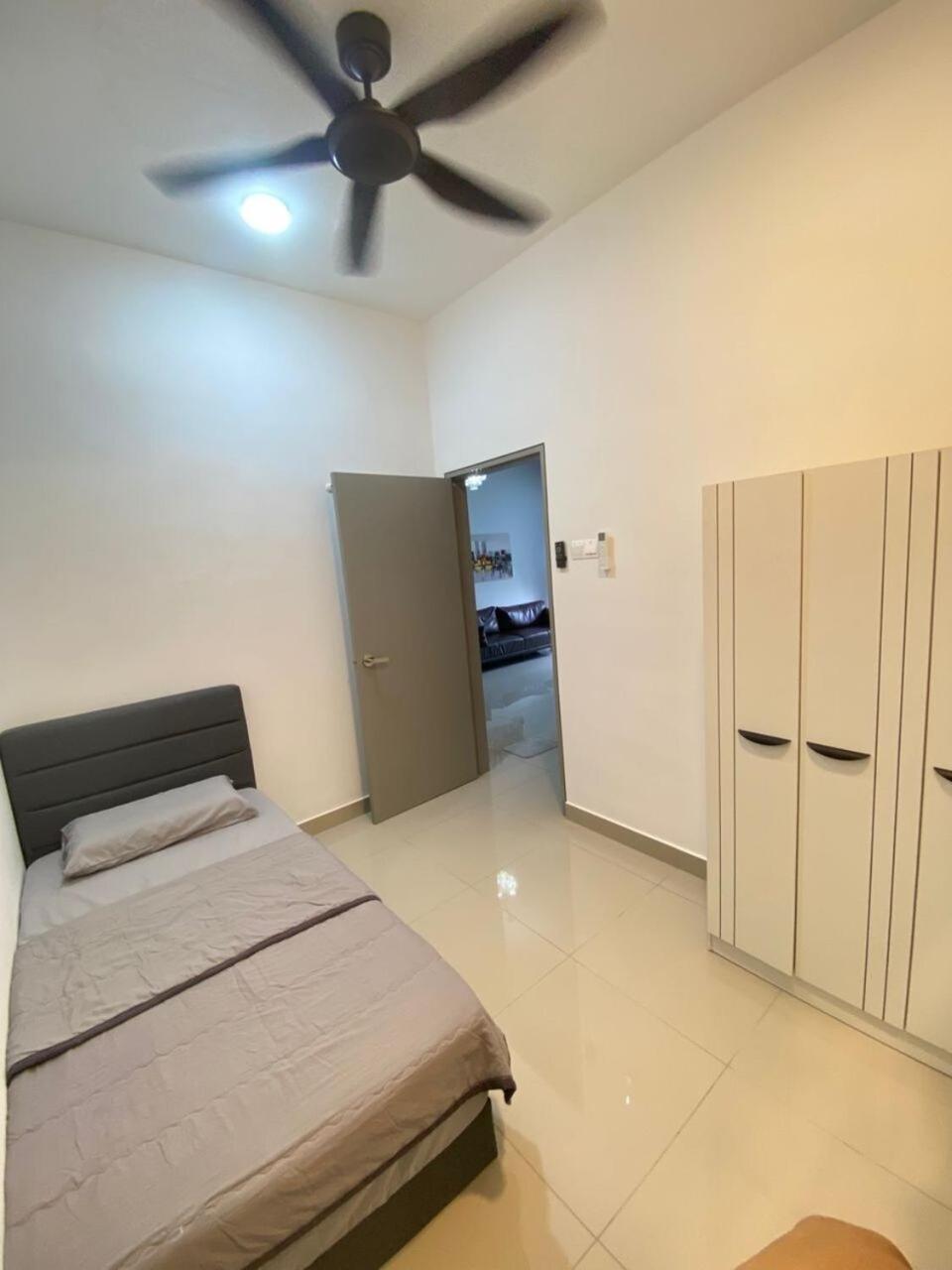 Mj Homestay 99 Batu Caves Kl North 99Residence 3R2B Kuala Lumpur Zewnętrze zdjęcie